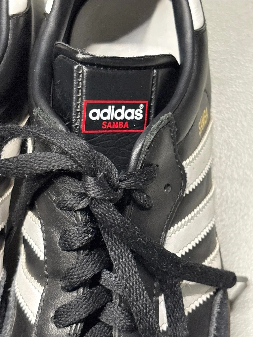 Adidas Samba Men Size US 9 Black & White Classic Shoes Sneakers 004001